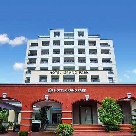 Hotel Grand Park Barishal Екстериор снимка