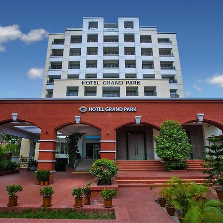 Hotel Grand Park Barishal Екстериор снимка