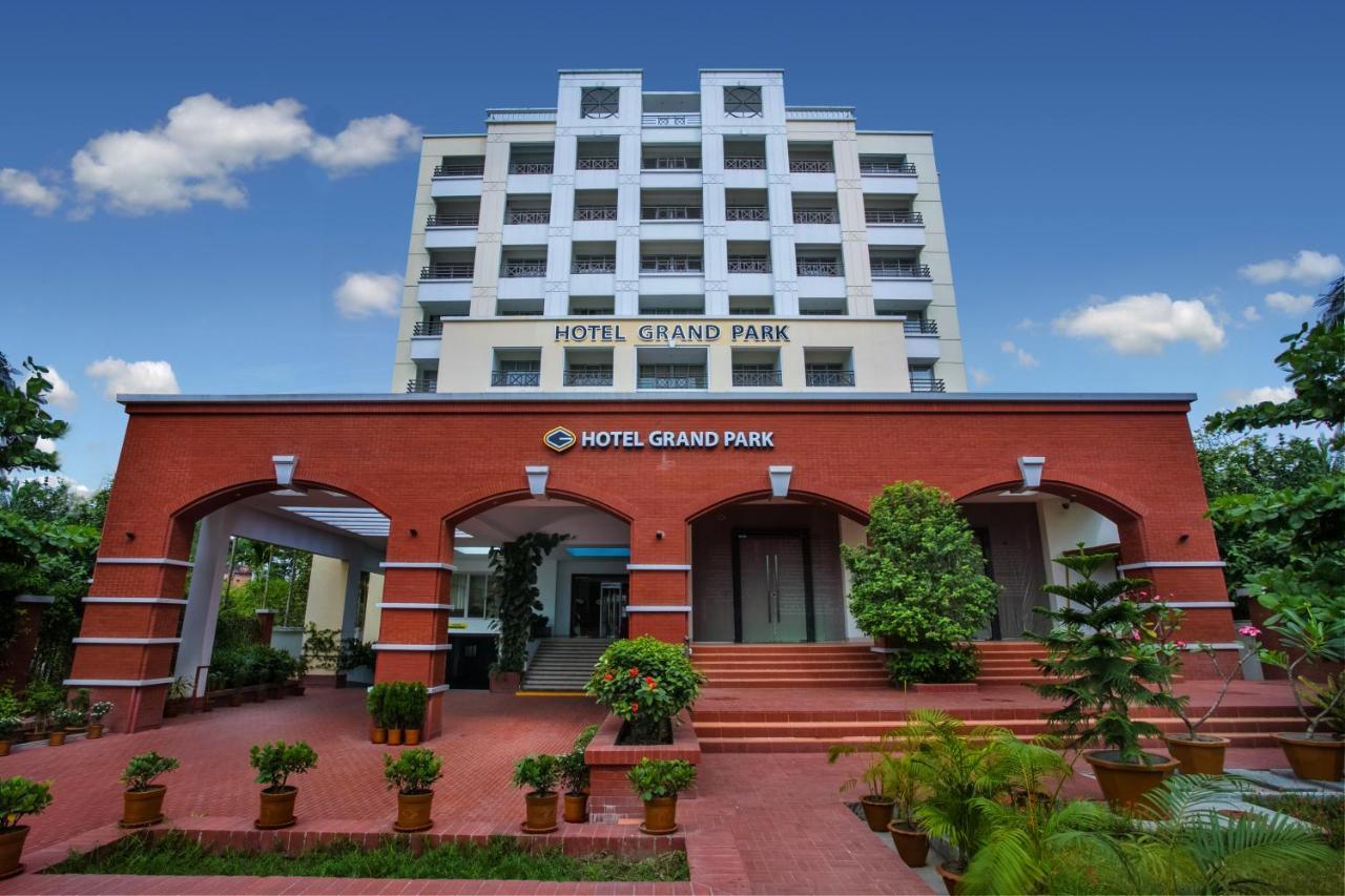 Hotel Grand Park Barishal Екстериор снимка