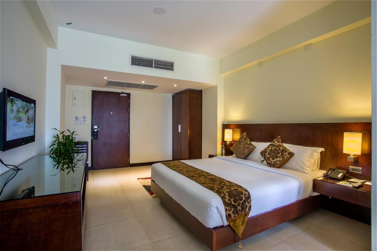 Hotel Grand Park Barishal Екстериор снимка