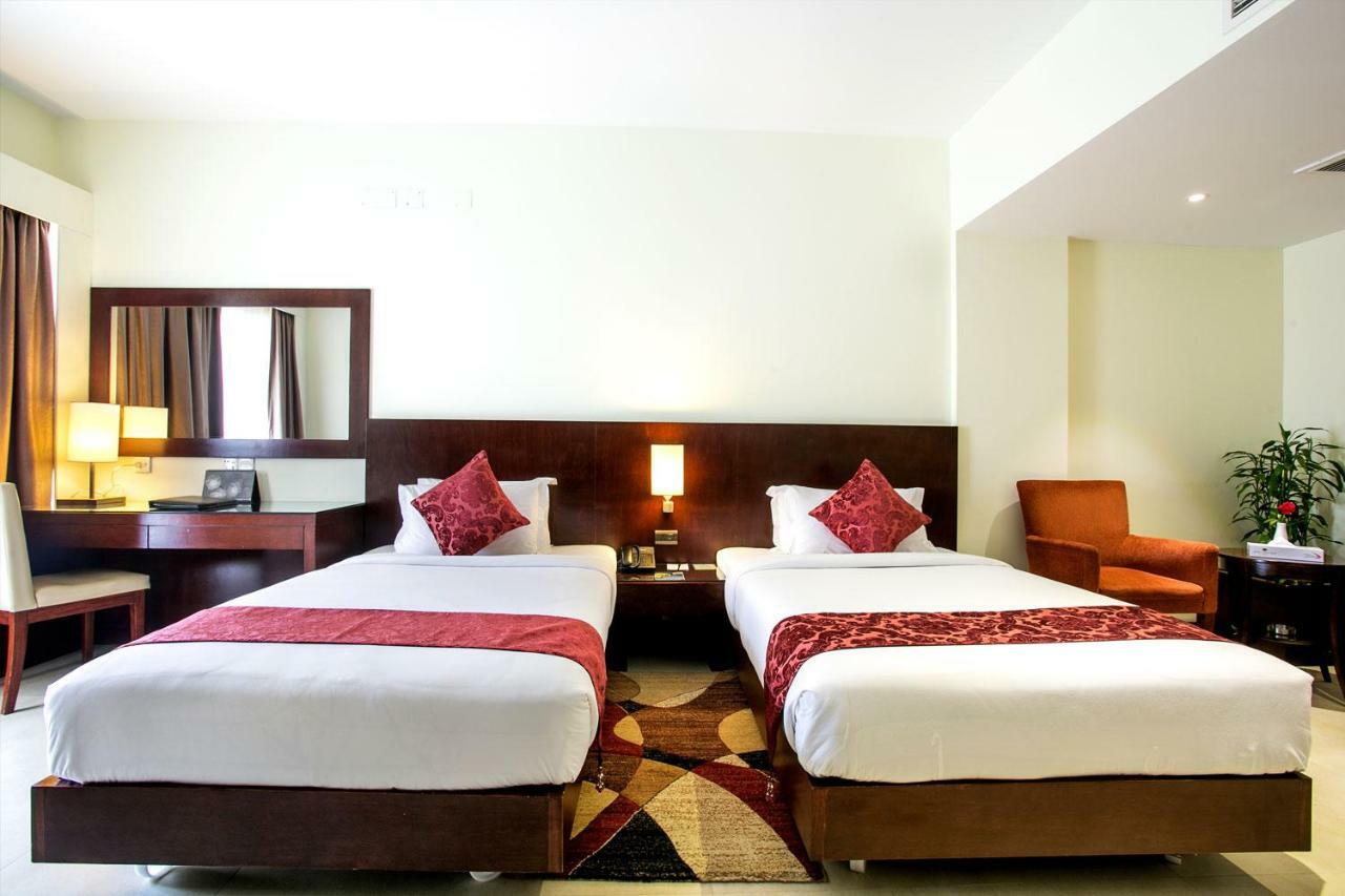 Hotel Grand Park Barishal Екстериор снимка